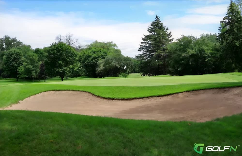 Beaconsfield Golf Course & Club in Pointe Claire, Quebec — private, 18-hole golf course, designed by Stanley Thompson (1941)
