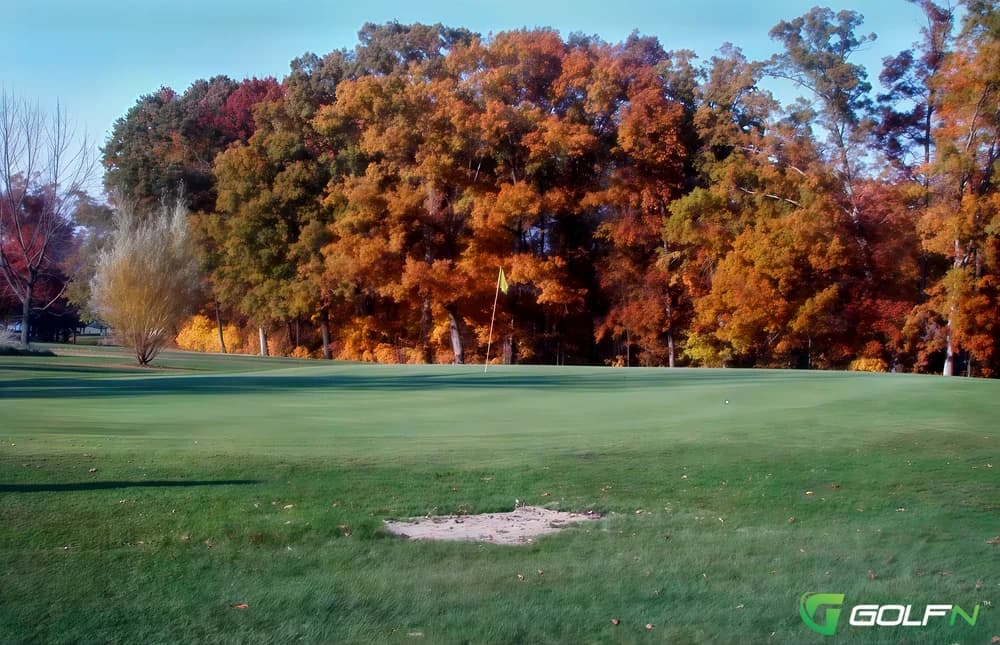 Bent Tree Golf Course in Charleston, Illinois — public, 18-hole golf course, designed by Pat Kaiser