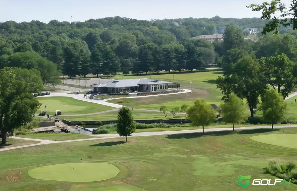 Tomahawk Hills Golf Course in Shawnee, Kansas — public, 18-hole golf course, designed by Harry Robb
