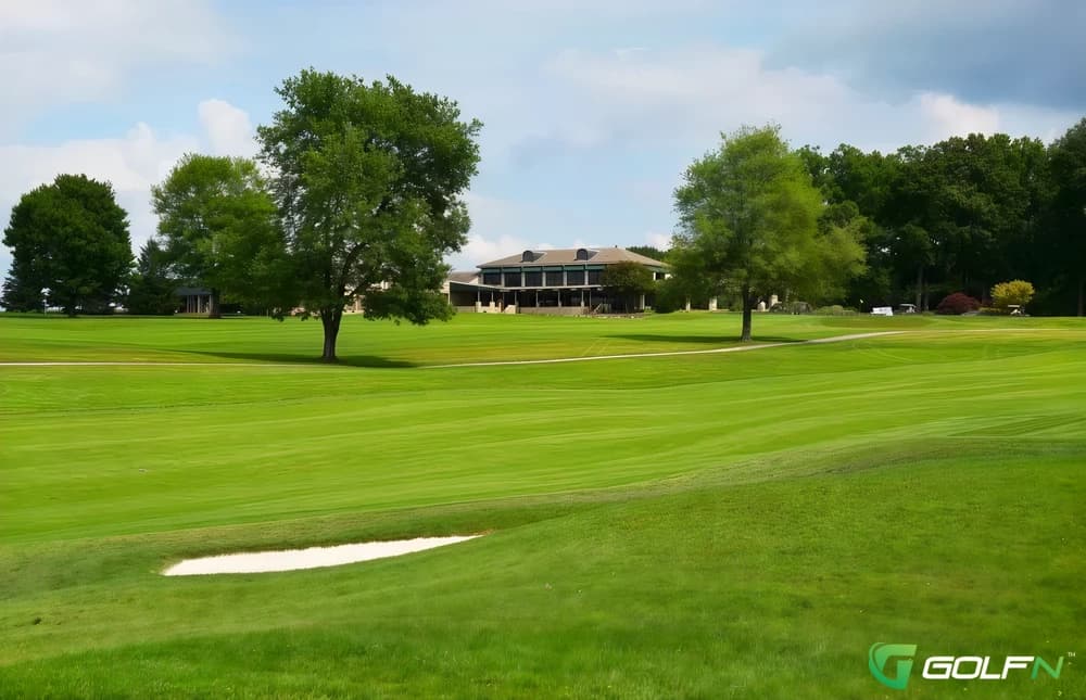 Hillendale Country Club in Phoenix, Maryland — private, 18-hole golf course, designed by William & David Gordon (1954)
