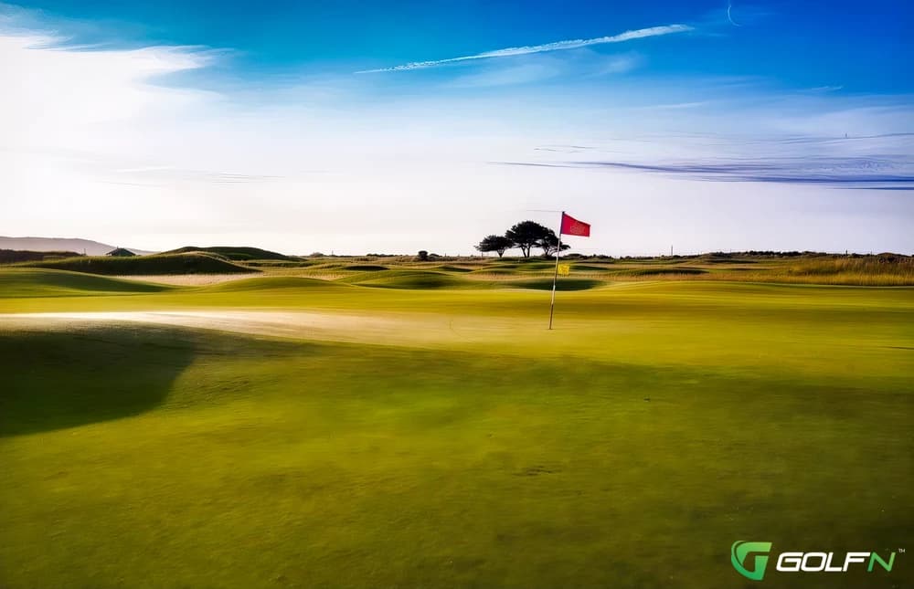 The Royal Dublin Golf Club in Dollymount, Dublin โ public, 18-hole golf course, designed by H. S. Colt (1920)