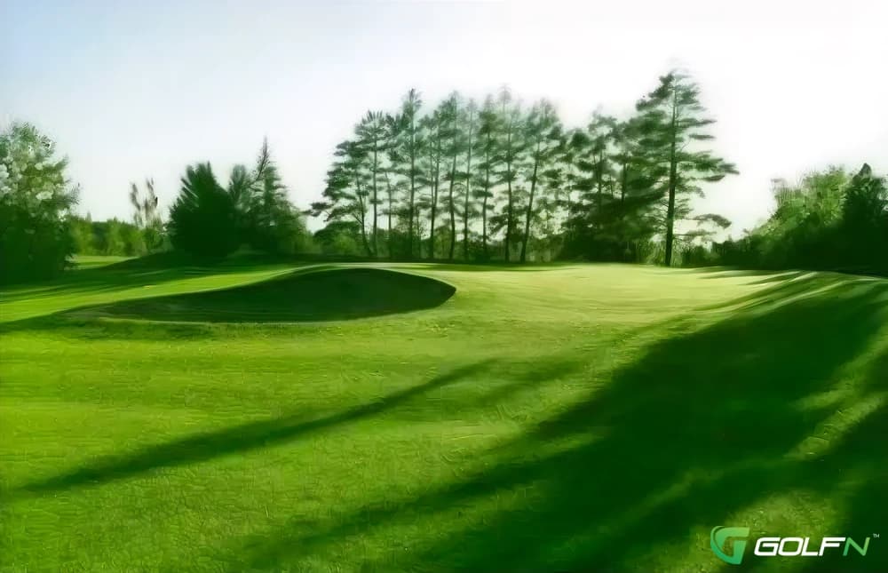 Champlain Golf Club in Gatineau, Quebec — semi-private, 18-hole golf course, designed by Howard Watson (1969)