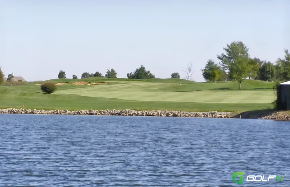 Crown Pointe Golf Club in Farmington, Missouri — semi-private, 18-hole golf course, designed by Gary Kern (1993)