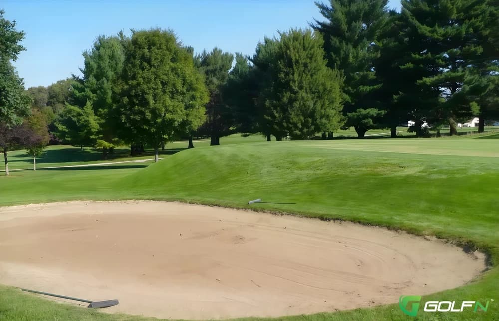 Macktown Golf Course in Rockton, Illinois — public, 18-hole golf course, designed by Alex Welch