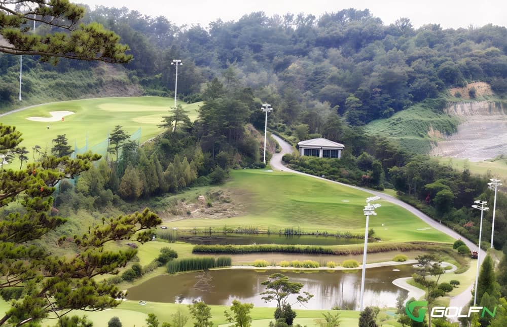 Samsam Country Club in Sacheon-si, Gyeongsangnamdo — public, 18-hole golf course