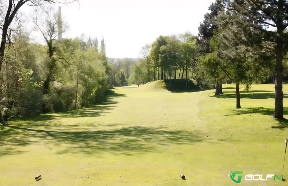 Hope Works Golf Club in Derbyshire, England — semi-private, 18-hole golf course