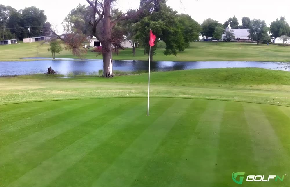 Columbus Country Club in Columbus, Kansas — semi-private, 9-hole golf course