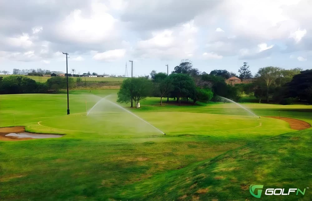 Boyne Island - Tannum Sands Country Club in Boyne Island, Queensland — semi-private, 18-hole golf course