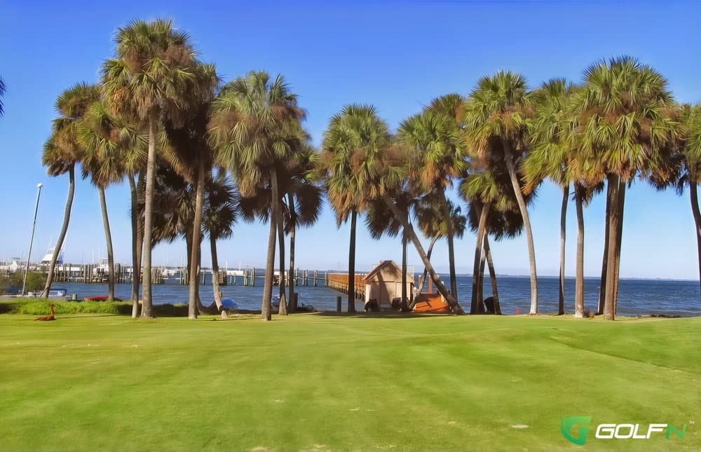 Island Dunes Country Club in Jensen Beach, Florida — private, 9-hole golf course, designed by Joe Lee
