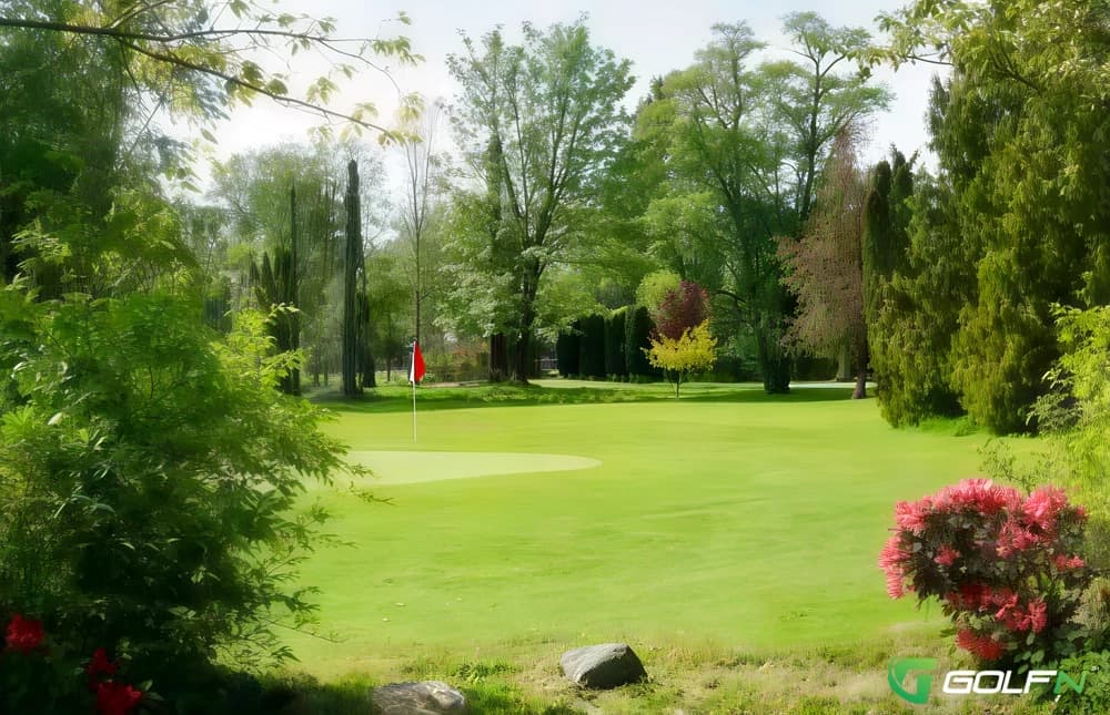 Hackers Haven Par 3 in Maple Ridge, British Columbia — public, 9-hole golf course
