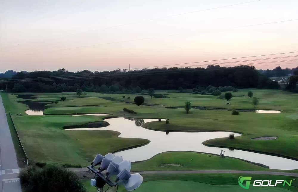 Perche Creek Golf Club in Columbia, Missouri — 18-hole golf course