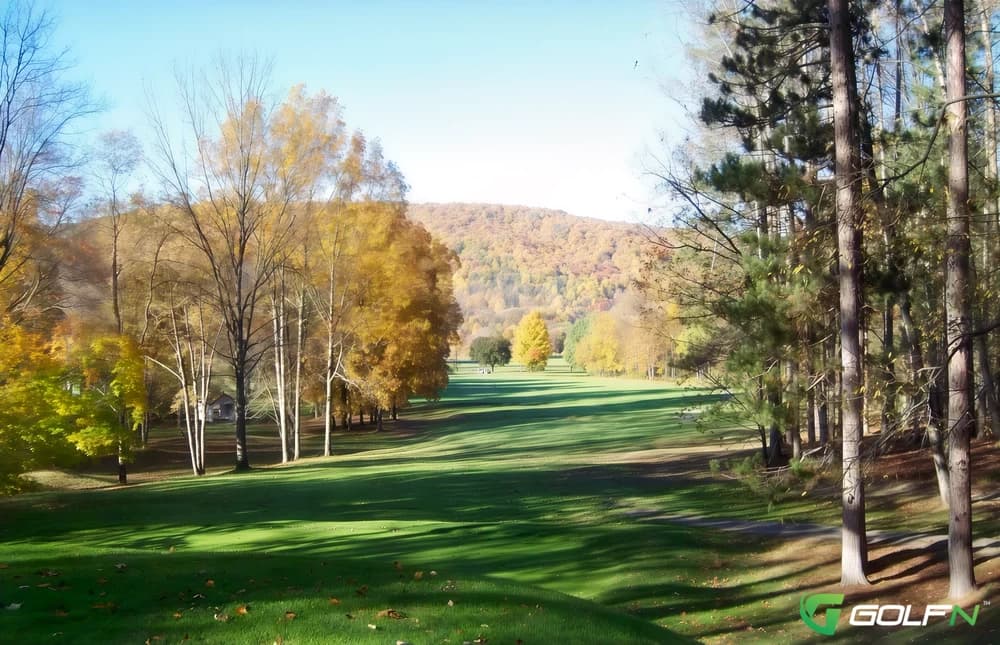 Elkdale Country Club in Salamanca, New York — semi-private, 18-hole golf course
