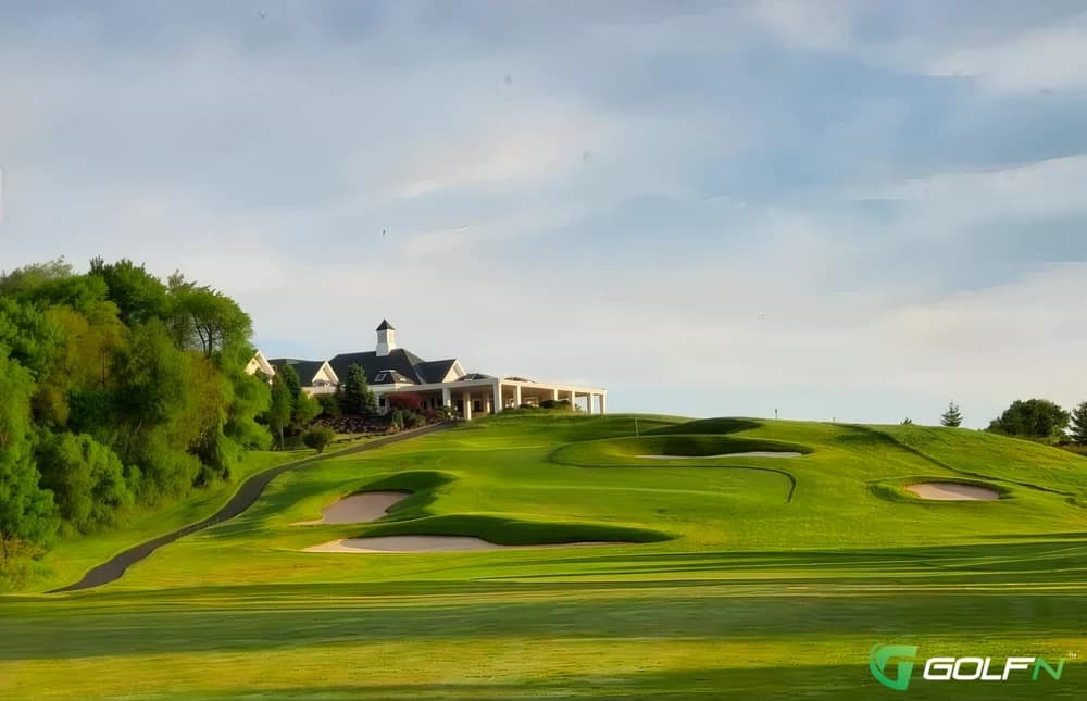 Little Lakes Golf Club in Bewdley, England — semi-private, 18-hole golf course, designed by Stephen Kay (1996)