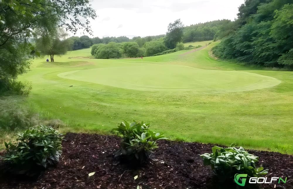 Carrickstone - Dullatur Golf Club in Craigmarloch , Scotland — private, 36-hole golf course, designed by Dave Thomas (1996)