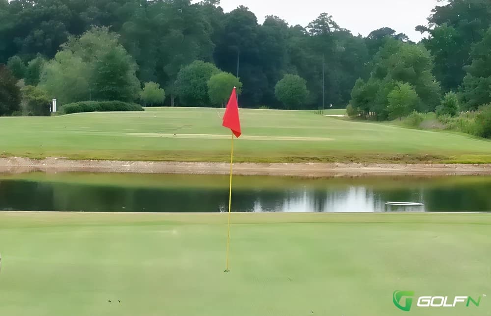 Creekside - Traces Golf Club in Florence, South Carolina — semi-private, 27-hole golf course, designed by Ron Garl (1999)