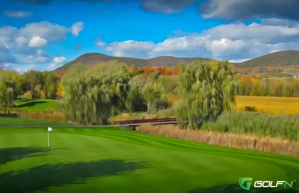 Rougemont - Domaine De Rouville in Saint-Jean-Baptiste, Quebec — public, 9-hole golf course