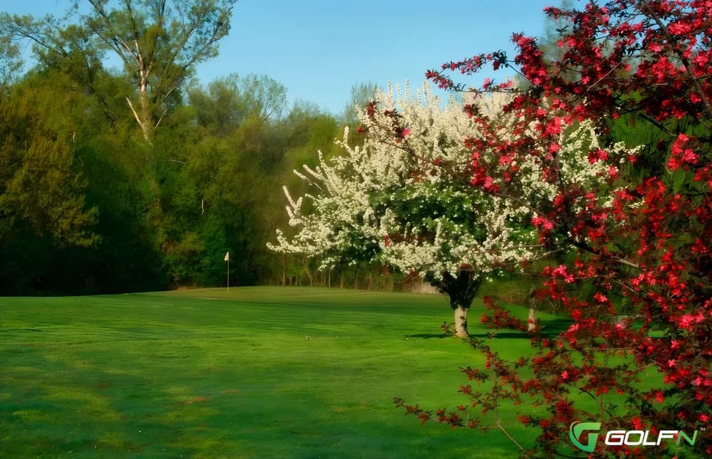 Howell Par Three Golf Course in Evansville, Indiana — public, 9-hole golf course