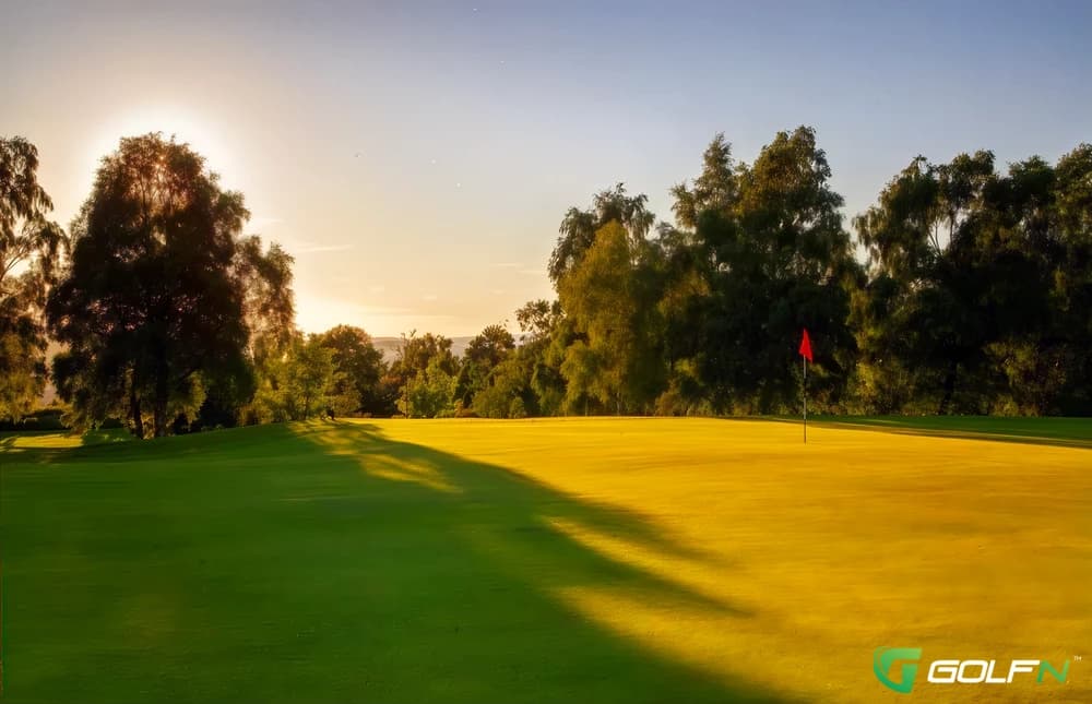 Saddleworth Golf Club in Uppermill, England — semi-private, 18-hole golf course