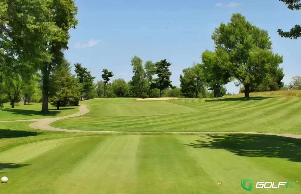 Owensboro Country Club in Owensboro, Kentucky — private, 18-hole golf course