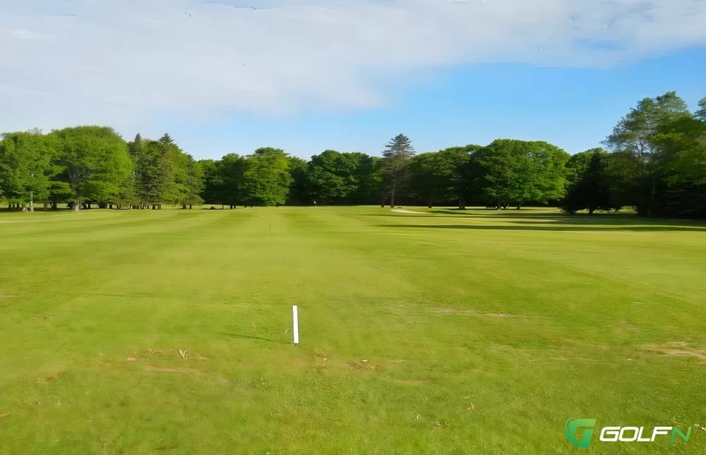Ashford Golf Club in Ashford, New South Wales β public, 18-hole golf course, designed by W. C. Harvey