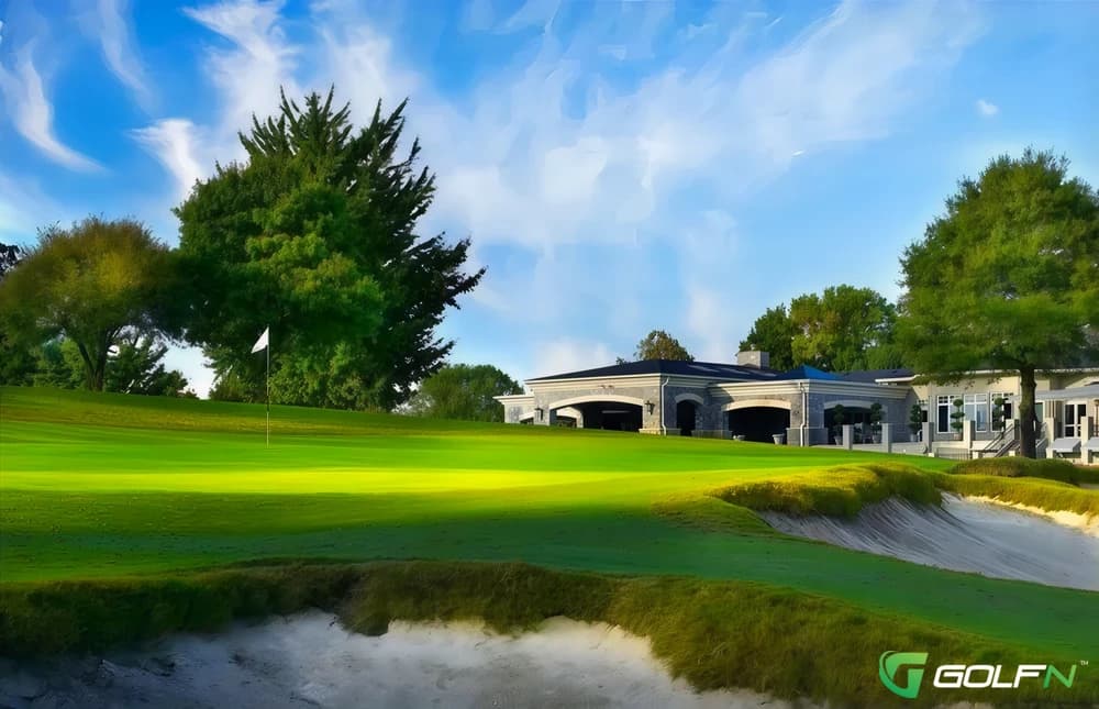 Hillwood Country Club in Nashville, Tennessee — private, 18-hole golf course, designed by Bubber Johnson