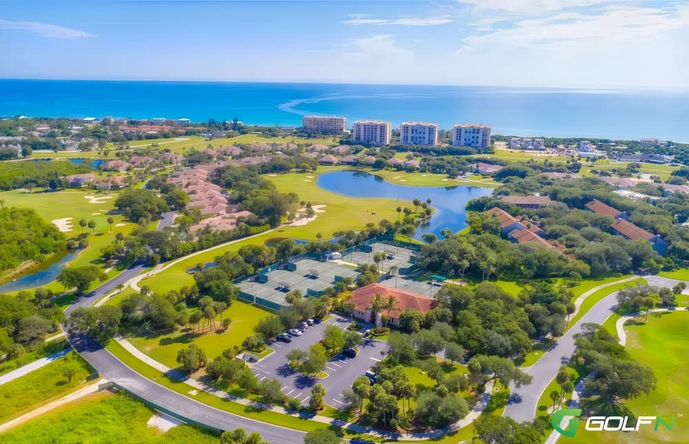 Aquarina Beach & Country Club in Melbourne Beach, Florida — public, 18-hole golf course, designed by Charles Ankrom (1996)