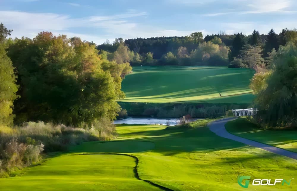 Grand Highland Golf Club in Mississauga, Ontario — public, 9-hole golf course
