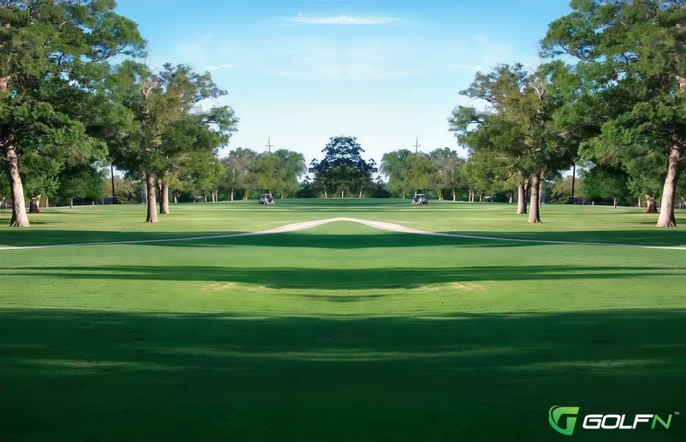 Palms/Lakes-Hacienda Hills Golf & Country Club in The Villages, Florida — semi-private, 18-hole golf course, designed by Perry Maxwell (1926)