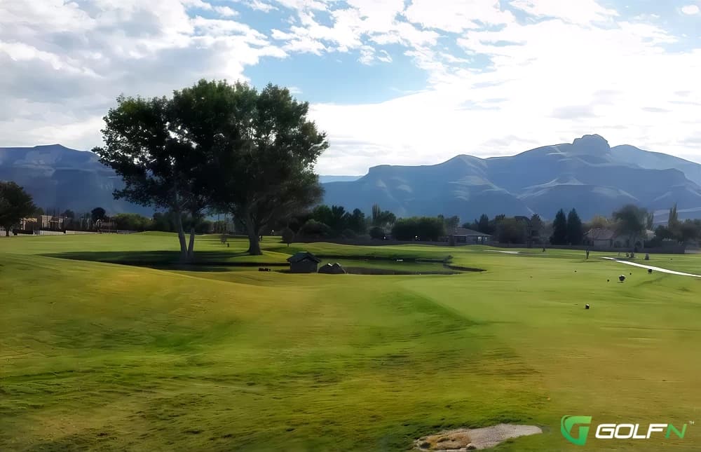 Desert Lakes Golf in Alamogordo, New Mexico — public, 18-hole golf course, designed by Williams, Gill & Associates (1997)