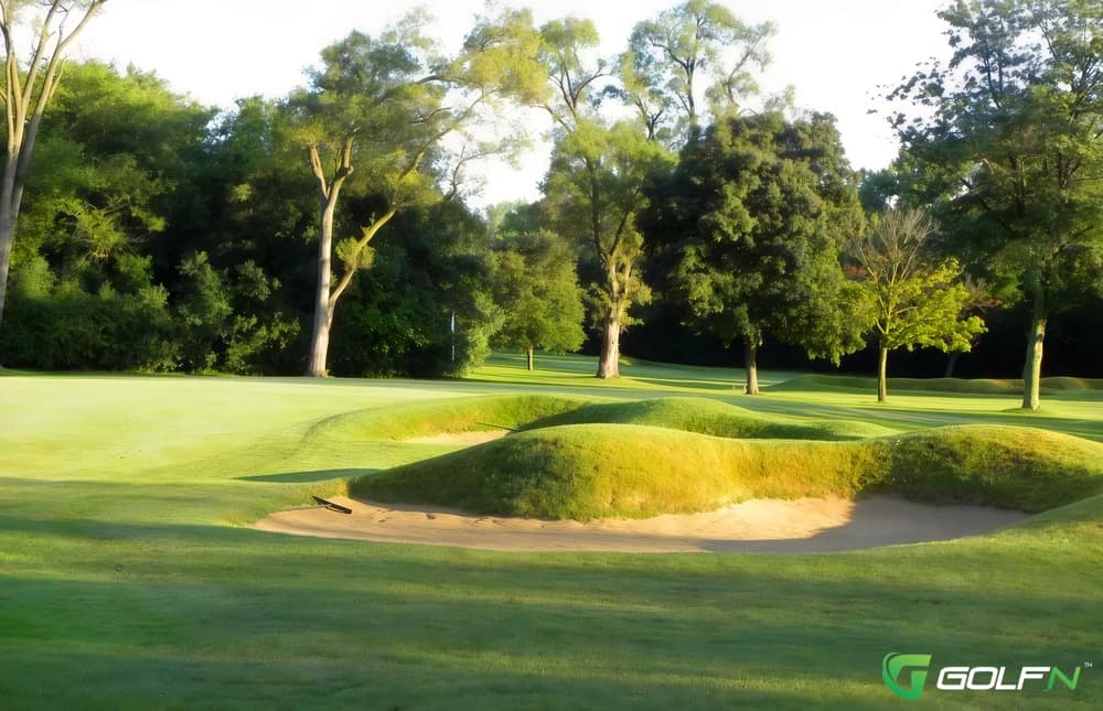 Ravisloe Country Club in Homewood, Illinois — public, 18-hole golf course, designed by Theodore J. Moreau (1901)