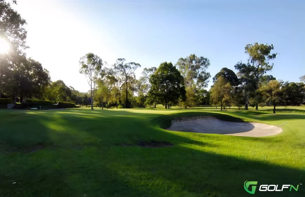 Helensvale Golf Club Ltd in Helensvale, Queensland β semi-private, 18-hole golf course, designed by Graham Papworth