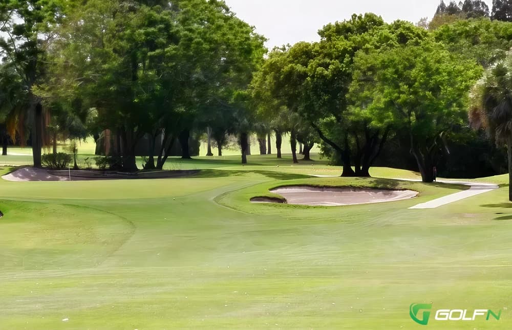 Lake Wales Country Club in Lake Wales, Florida — private, 18-hole golf course, designed by Donald Ross (1926)