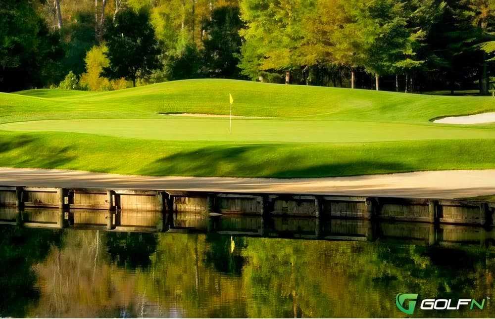 Sulphur Springs Country Club in Sulphur Springs, Texas — semi-private, 18-hole golf course, designed by Brian Ault (1996)