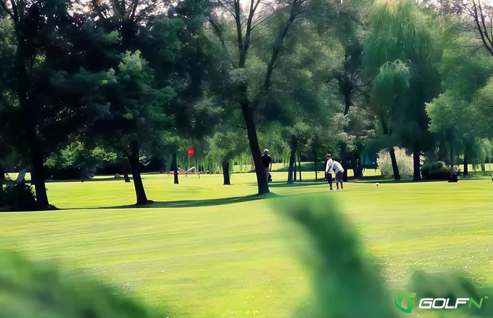 Club De Golf Mont St-Grégoire in Mont-Saint-Grégoire, Quebec — public, 18-hole golf course