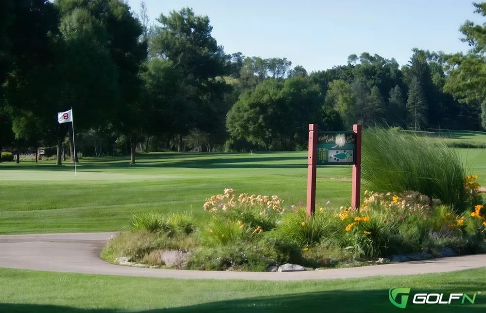Timber Creek Golf Club in Dixon, Illinois — semi-private, 18-hole golf course, designed by Tom Bendelow (1915)