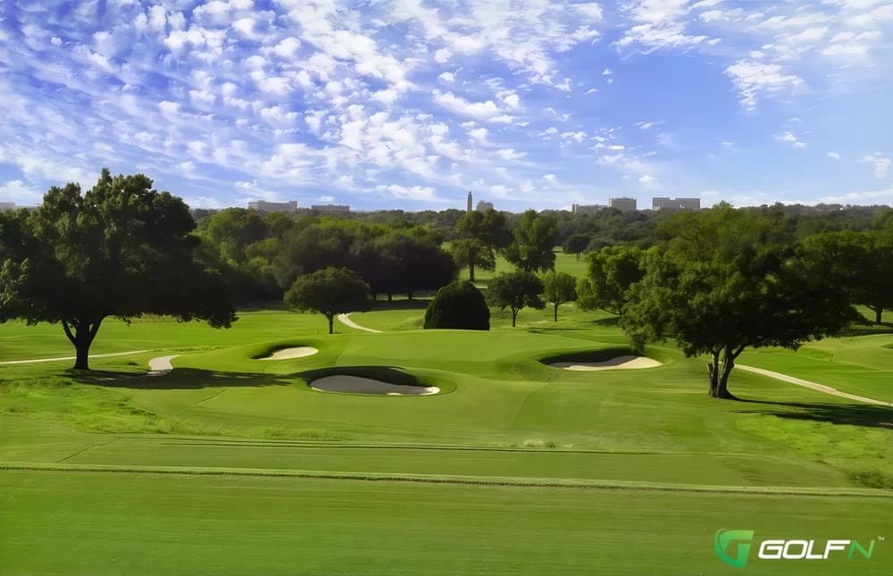 Rockwood Golf Course in Fort Worth, Texas — public, 18-hole golf course, designed by John Bredemus (1938)