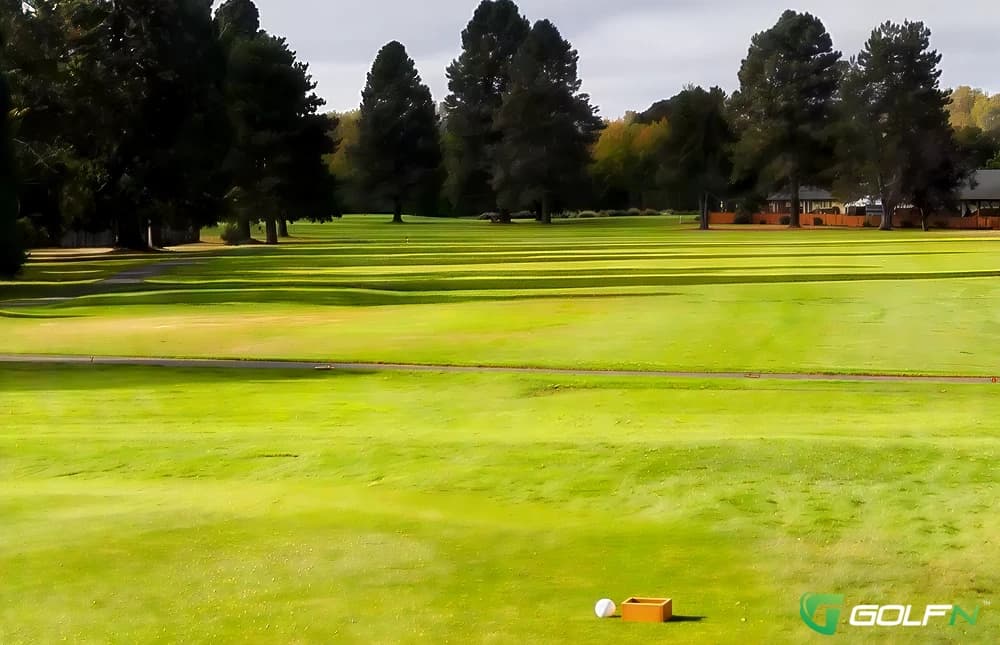 Meadowlawn Golf Club in Salem, Oregon — public, 9-hole golf course, designed by Lee Ohmart