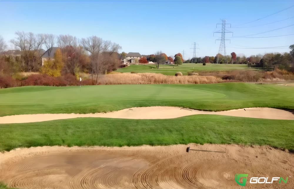 Estates - Twin Lakes Golf And Swim Club in Oakland, Michigan — semi-private, 27-hole golf course, designed by Ray Hearn (1996)