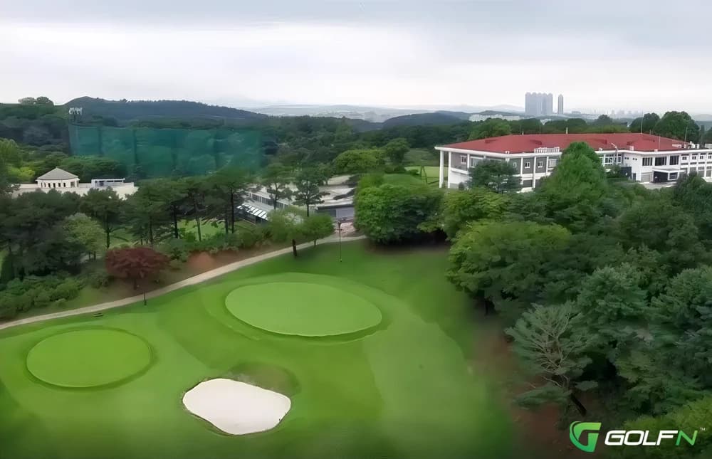 Hanyang Country Club ~ Old Right in Goyang, Gyeonggido β semi-private, 18-hole golf course