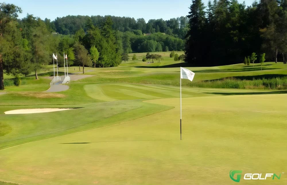 Hazelmere Country Club in Surrey, British Columbia — semi-private, 18-hole golf course, designed by Olson, Beatty & Hnatiuk Golf Design (2003)