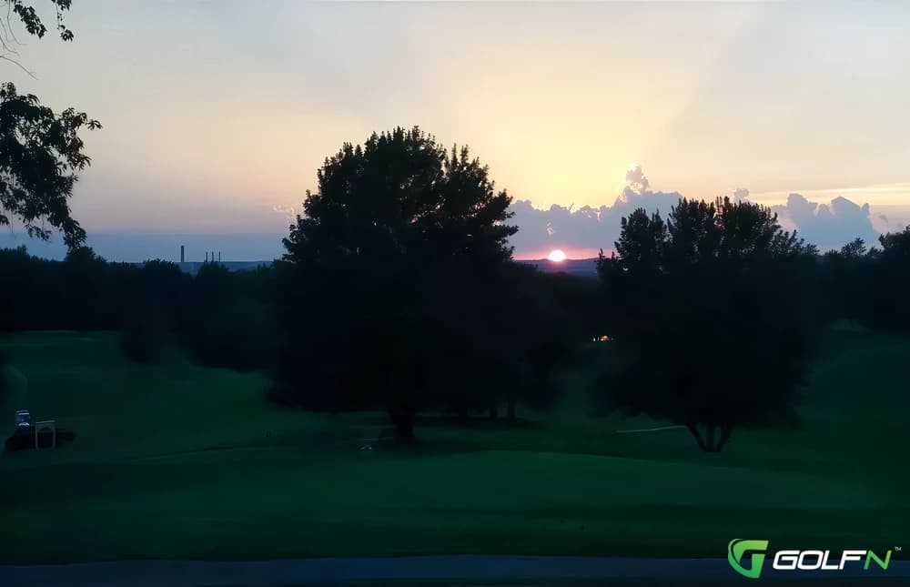 Hoosier Heights Country Club in Tell City, Indiana — private, 9-hole golf course