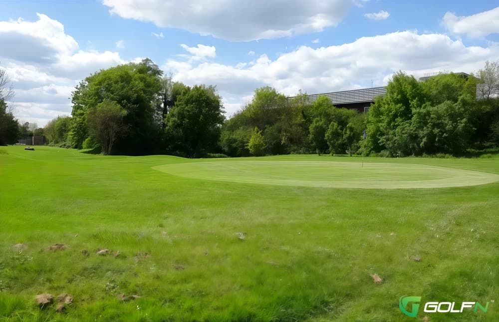 Aquarius Golf Club in Honor Oak, England — private, 18-hole golf course