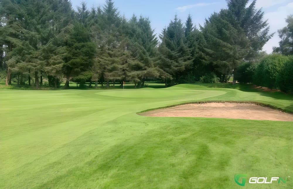 Tom Wilson - Castle Hawk Golf Club in Rochdale, England — public, 18-hole golf course