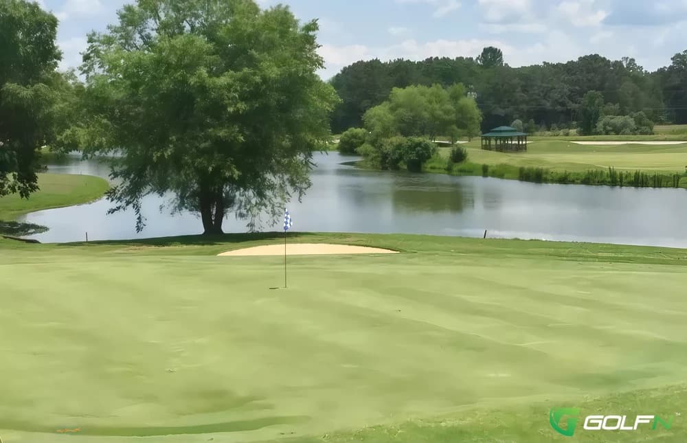 Willowbrook Golf Club in Manchester, Tennessee — public, 18-hole golf course, designed by Jerry Lemons (1995)