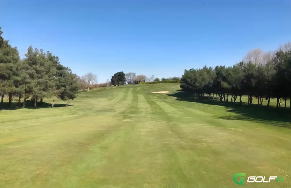 Silkstone Golf Club in Barnsley, England — private, 18-hole golf course, designed by Jonathan Gaunt (2008)
