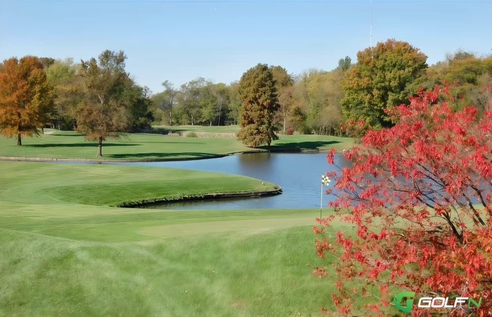 Championship-Governors Run Golf Course in Carlyle, Illinois — public, 36-hole golf course, designed by Donald Horrell
