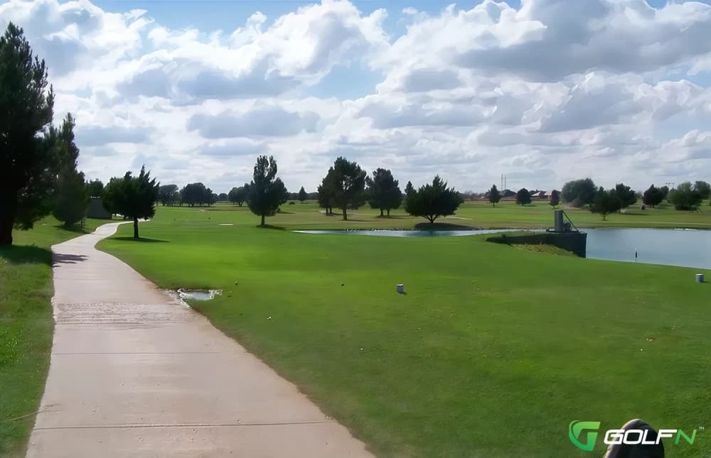 Stone Gate Golf Course in Lubbock, Texas — semi-private, 18-hole golf course, designed by Walter Denzer