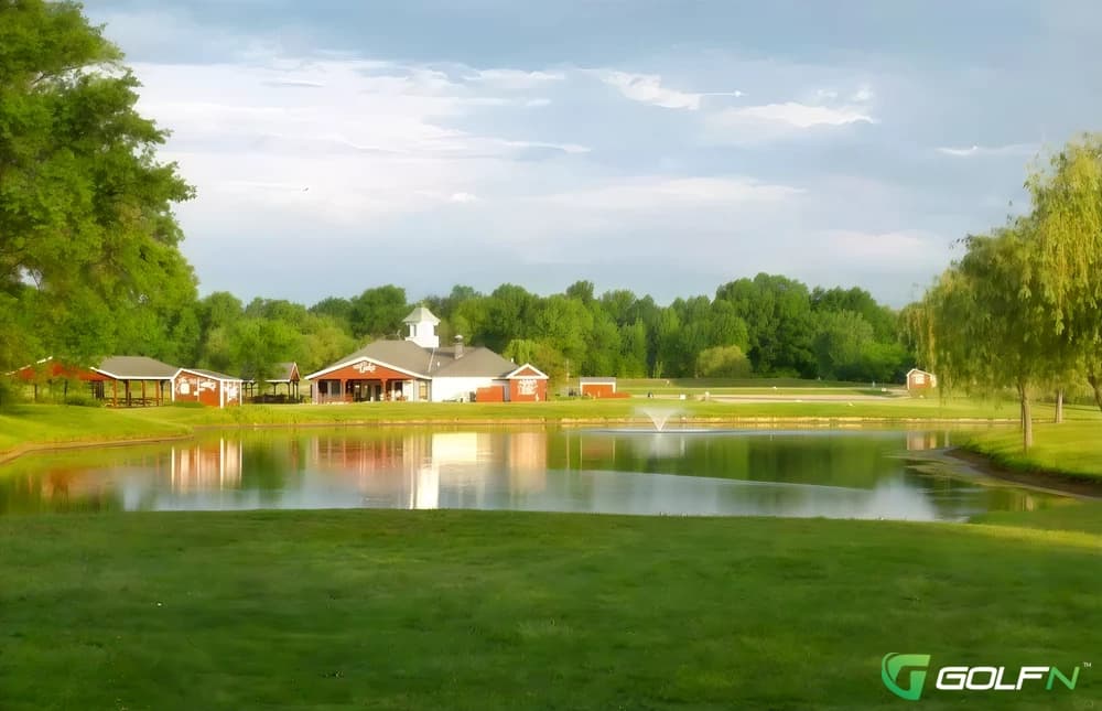 Nichols Park - Links Golf Course in Jacksonville, Illinois — public, 9-hole golf course