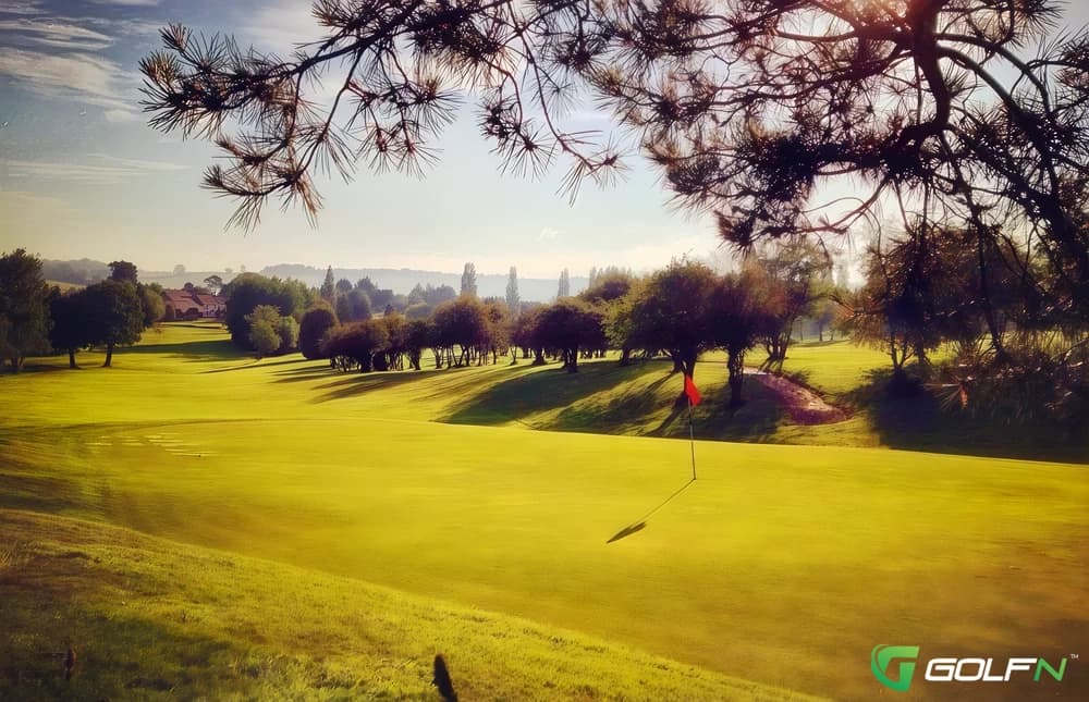 Farthingstone Golf Club And Hotel in Near Towcester, England — resort, 18-hole golf course