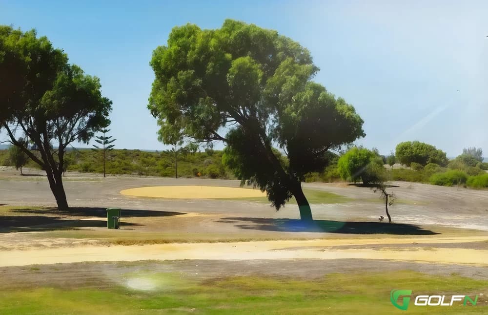 Green Head Golf Club in Green Head, Western Australia β public, 18-hole golf course